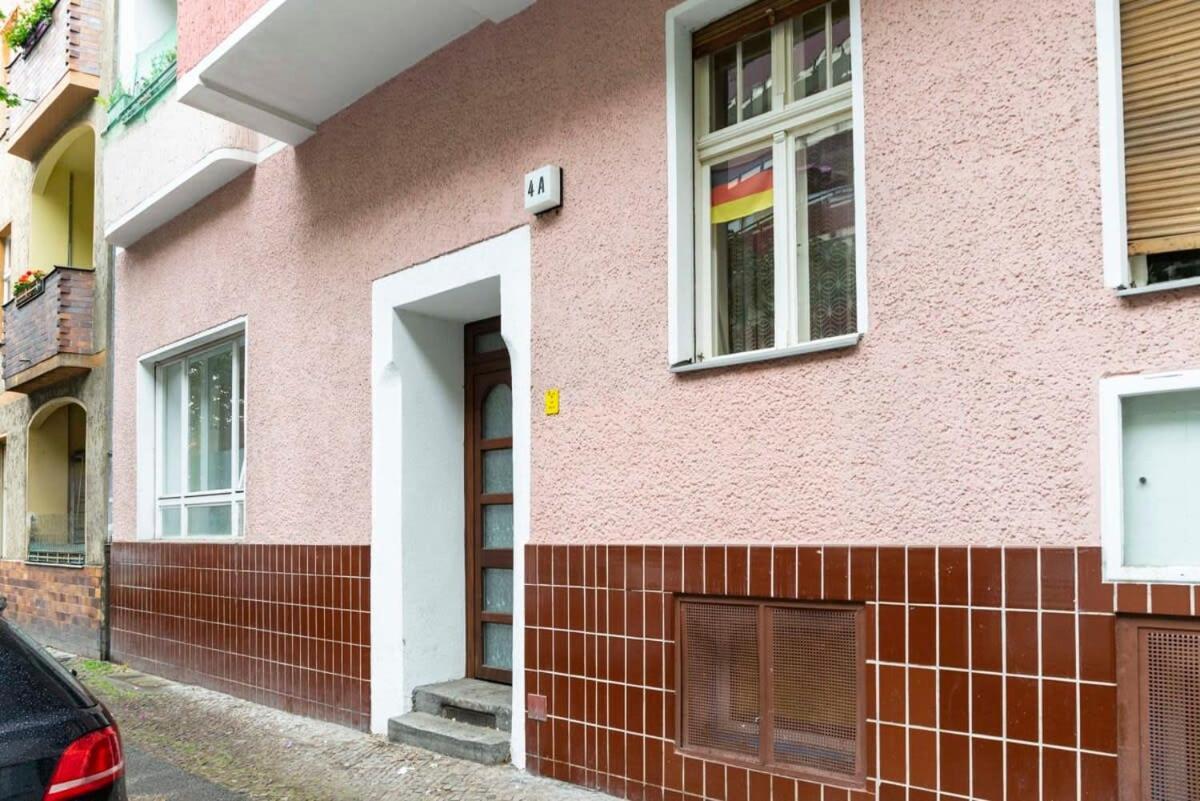 Cozy 2 Room Apartment Next To Hermannstrasse Berlin Ngoại thất bức ảnh